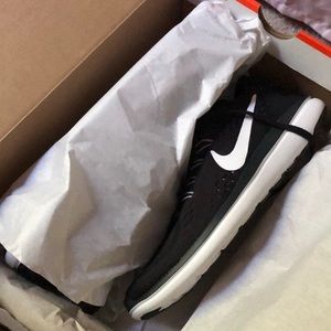 Nike Flex 2017 Sneakers